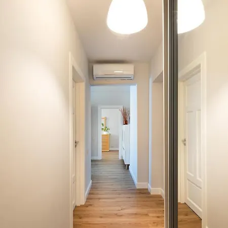 Apartament Cozy 2 Bedroom In Centre Ryga
