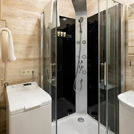 Cozy 2 Bedroom In Centre * Ryga